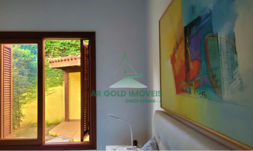 Casa à Venda em Condomínio no Guarujá | 150m² | 3 Dorms | Piscina | 3 Vagas