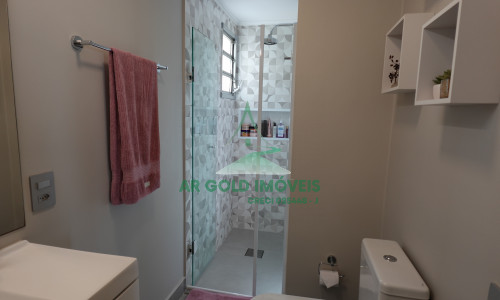 Apartamento à Venda no Bosque da Saúde | 2 Dorms | 1 Vaga | Reformado