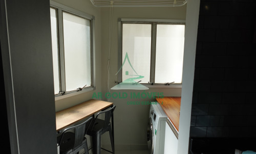 Apartamento à Venda no Bosque da Saúde | 2 Dorms | 1 Vaga | Reformado