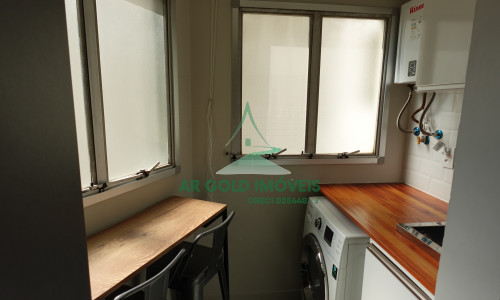 Apartamento à Venda no Bosque da Saúde | 2 Dorms | 1 Vaga | Reformado