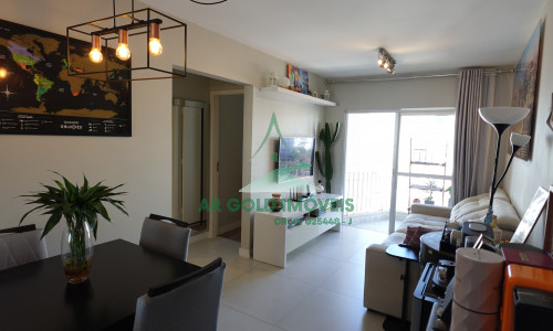 Apartamento à Venda no Bosque da Saúde | 2 Dorms | 1 Vaga | Reformado