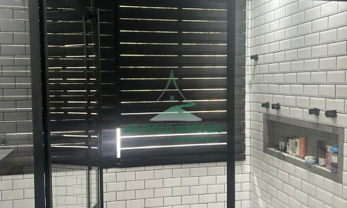 Casa em Condomínio no Parque Petrópolis | 380m² | 4 Suítes | Piscina | Porteira Fechada