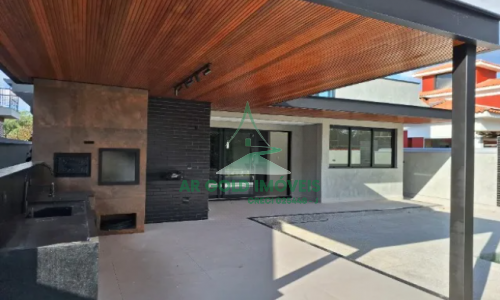 Casa à Venda em Jundiaí | 250m² | 4 Dorms | 2 Suítes | Piscina | 4 Vagas | Reserva da Serra