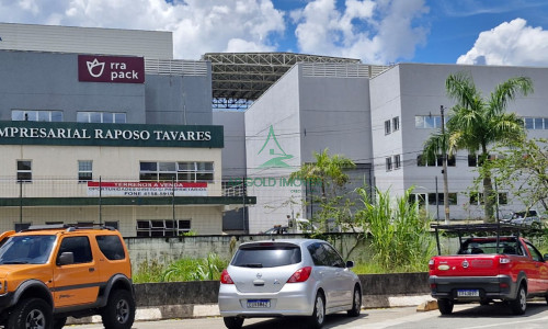 Galpão à Venda ou Locação em Vargem Grande Paulista | 1.000m² | 2 Docas | 13,5m | Raposo Tavares