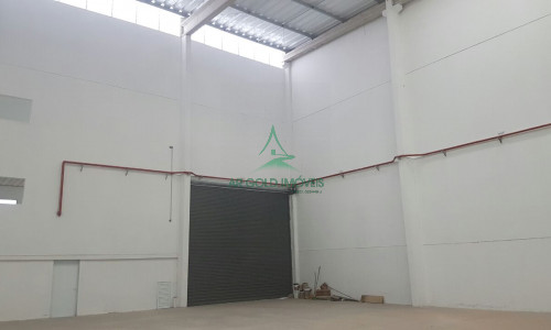 Galpão à Venda ou Locação em Vargem Grande Paulista | 1.000m² | 2 Docas | 13,5m | Raposo Tavares