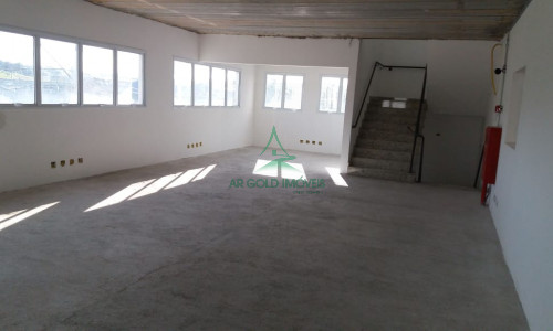 Galpão à Venda ou Locação em Vargem Grande Paulista | 1.000m² | 2 Docas | 13,5m | Raposo Tavares