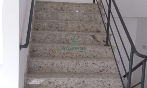 Galpão à Venda ou Locação em Vargem Grande Paulista | 1.000m² | 2 Docas | 13,5m | Raposo Tavares