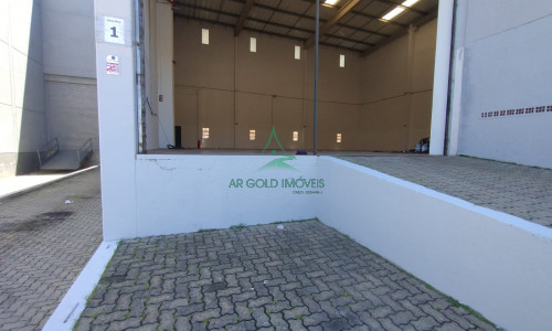 Galpão à Venda ou Locação em Vargem Grande Paulista | 1.000m² | 2 Docas | 13,5m | Raposo Tavares