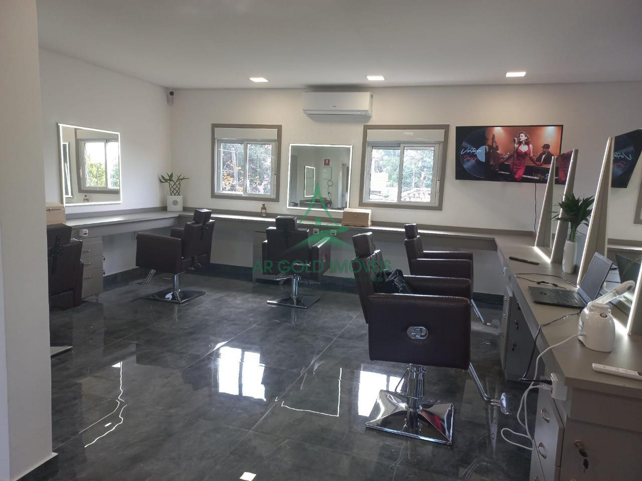 Casa Comercial à Venda ou Locação em Perdizes | 550m² | Rooftop | Piscina | 4 Vagas