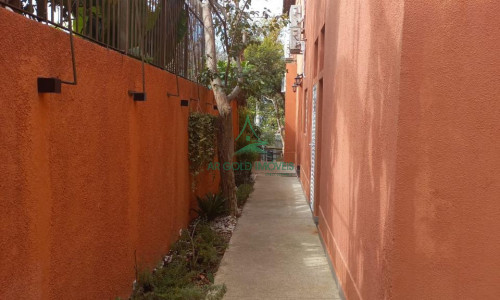 Casa Comercial à Venda ou Locação em Perdizes | 550m² | Rooftop | Piscina | 4 Vagas