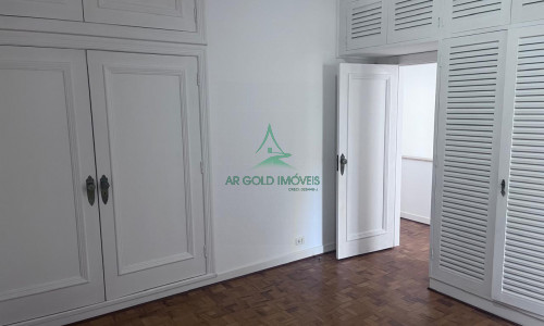 Casa para Locação na Vila Madalena | 400m² | 2 Suítes | 7 Vagas | Residencial ou Comercial