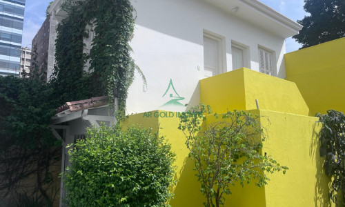 Casa para Locação na Vila Madalena | 400m² | 2 Suítes | 7 Vagas | Residencial ou Comercial