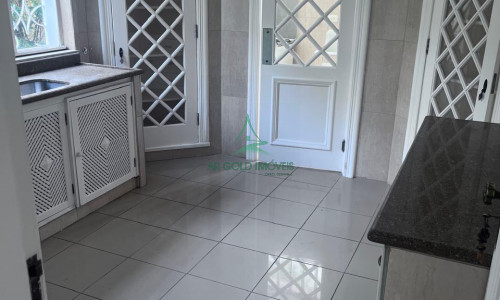 Casa para Locação na Vila Madalena | 400m² | 2 Suítes | 7 Vagas | Residencial ou Comercial