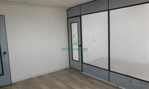 Sala Comercial em Perdizes | 47m² | 1 Vaga | Ótima Localização | Heleno Tower
