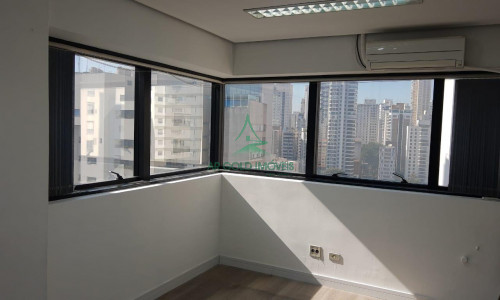 Sala Comercial em Perdizes | 47m² | 1 Vaga | Ótima Localização | Heleno Tower