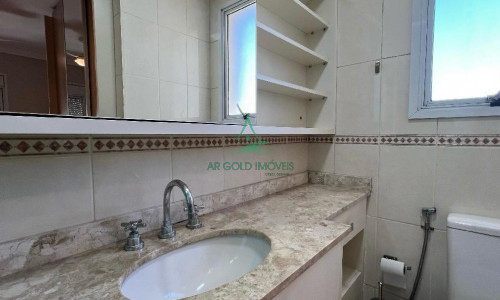Apartamento para Locação em Pinheiros | 75m² | 2 Quartos | 1 Suíte | Mobiliado | 2 Vagas | Living