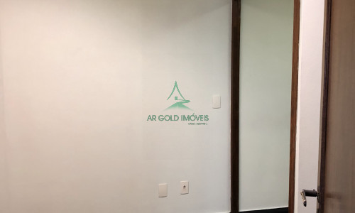 Conjunto Comercial para Locação na Faria Lima | 134m² | 5 Salas | Terraço | Reformado