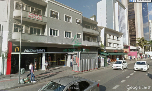 Conjunto Comercial para Locação na Faria Lima | 134m² | 5 Salas | Terraço | Reformado
