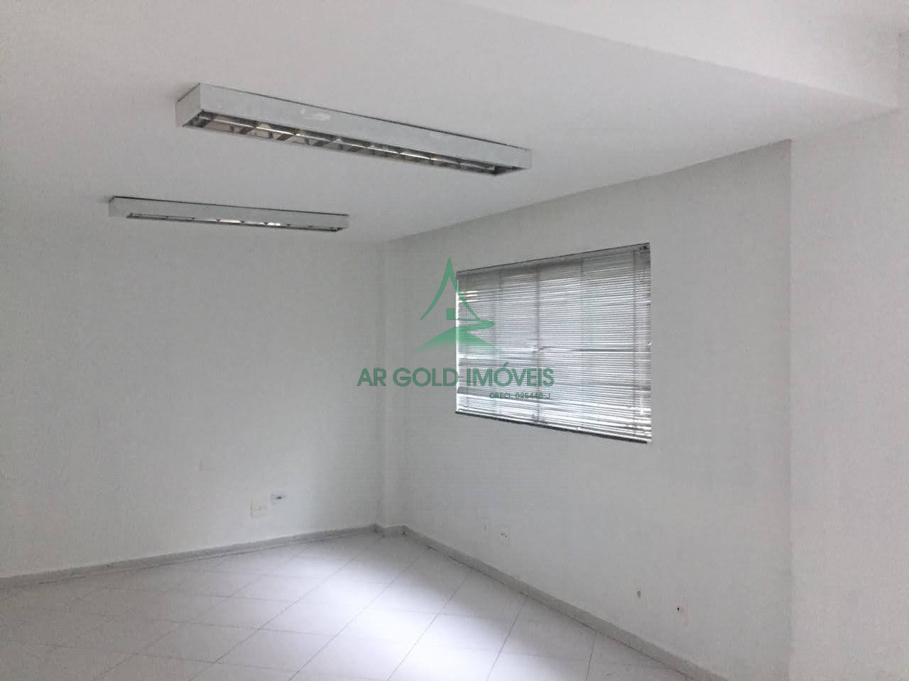 Conjunto Comercial para Locação na Faria Lima | 137m² | 5 Salas | Terraço | Reformado
