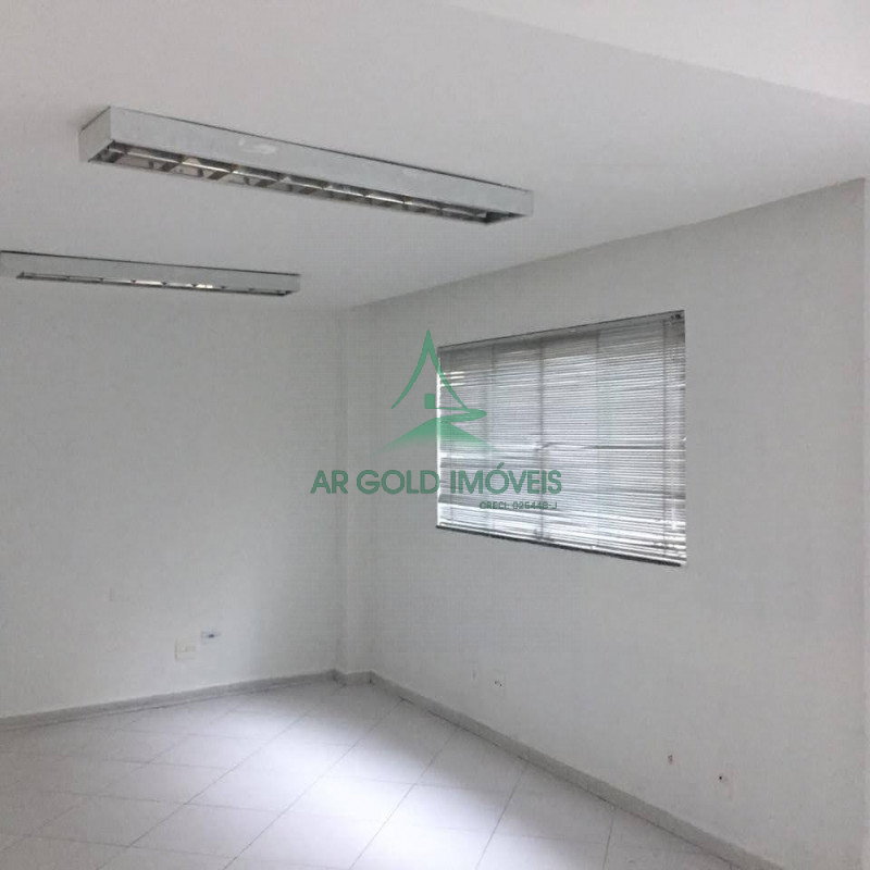 Conjunto Comercial para Locação na Faria Lima | 137m² | 5 Salas | Terraço | Reformado