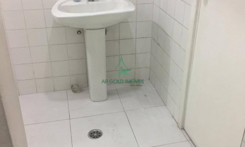 Conjunto Comercial para Locação na Faria Lima | 137m² | 5 Salas | Terraço | Reformado