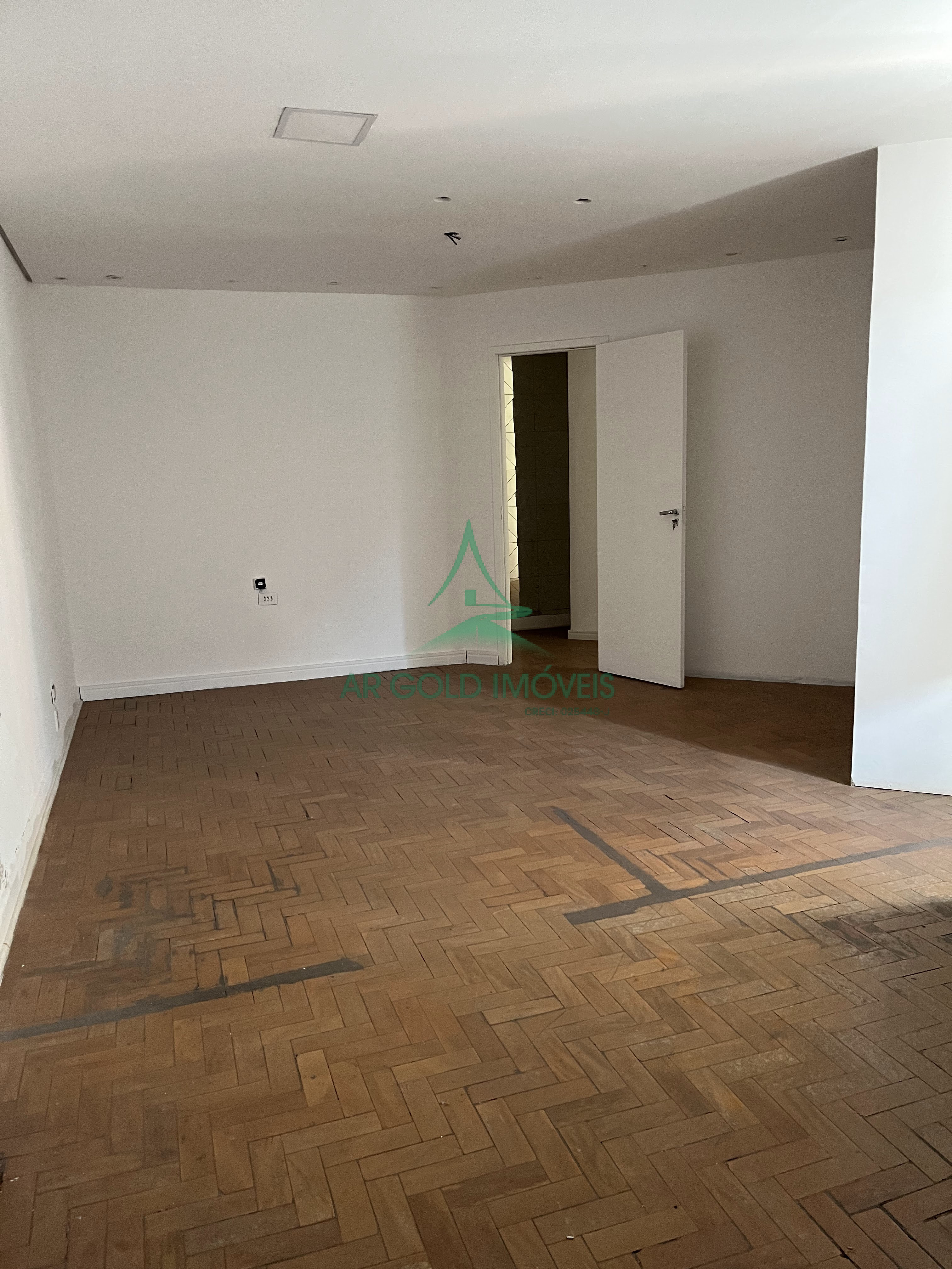 Conjunto Comercial para Locação na Faria Lima | 137m² | 4 Salas | 3 Banheiros