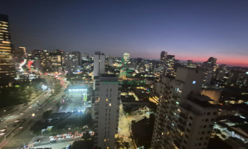 Apartamento à Venda ou Locação em Pinheiros | 84m² | 1 Suíte | 2 Vagas | Vista Cinematográfica