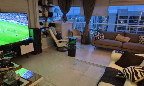 Apartamento à Venda ou Locação em Pinheiros | 84m² | 1 Suíte | 2 Vagas | Vista Cinematográfica