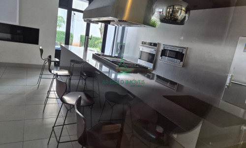 Apartamento à Venda ou Locação em Pinheiros | 84m² | 1 Suíte | 2 Vagas | Vista Cinematográfica