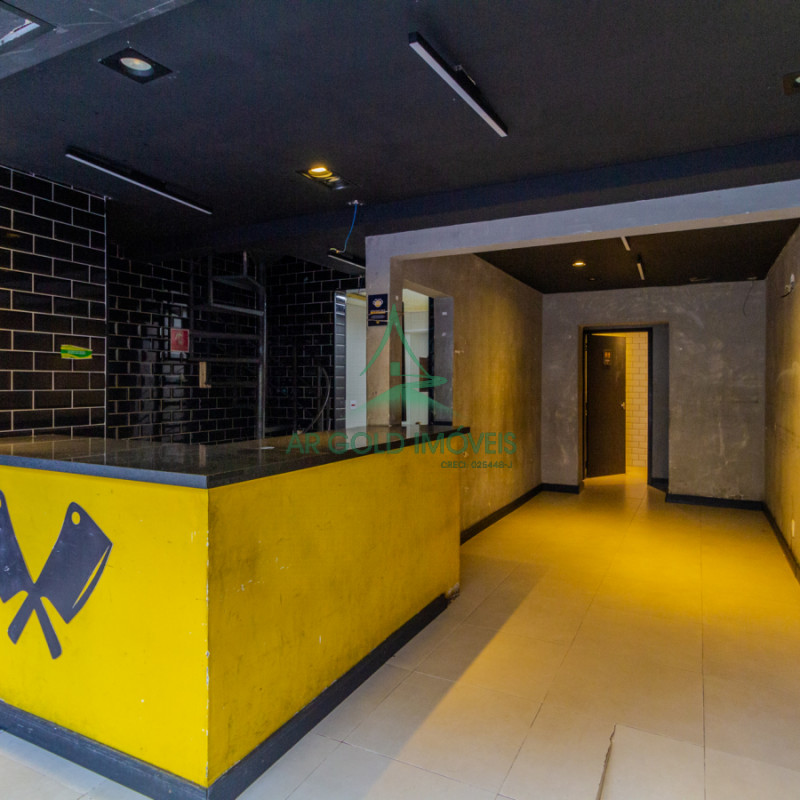 Sobrado Comercial para Locação em Perdizes | 90m² | Estrutura para Gastronomia | 2 Salões