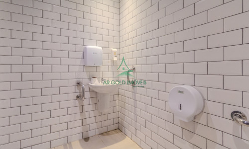 Sobrado Comercial para Locação em Perdizes | 90m² | Estrutura para Gastronomia | 2 Salões