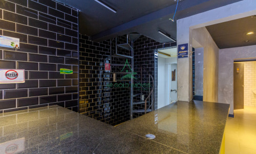 Sobrado Comercial para Locação em Perdizes | 90m² | Estrutura para Gastronomia | 2 Salões