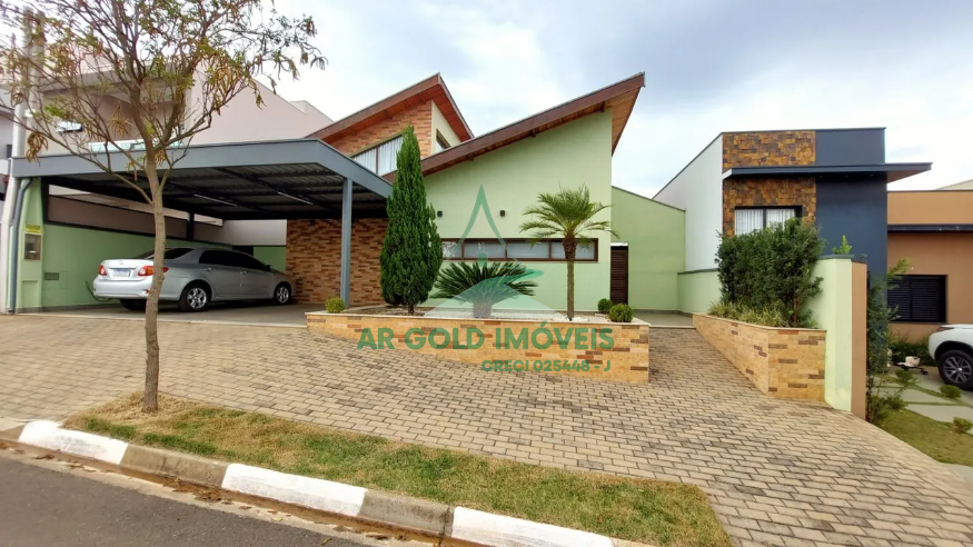 Casa à Venda no Residencial Bosques dos Ipês | 350m² | 2 Quartos | 1 Suíte | Quintal Amplo | 2 Vagas