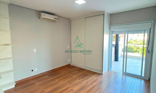 Casa à Venda em Jandira | 417m² | 4 Suítes | Área Gourmet | 5 Vagas | Cond. Reserva Santa Maria