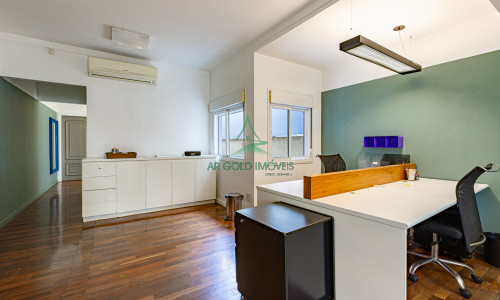 Sobrado à Venda em Perdizes | 172m² | 3 Quartos | 4 Banheiros | 1 Vaga
