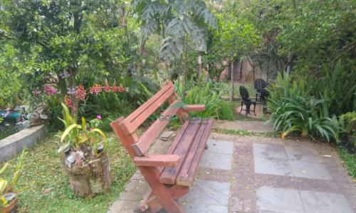 Casa à Venda em Cotia | 890m² | 4 Quartos | 2 Suítes | Piscina | 6 Vagas | Chácaras da Represinha