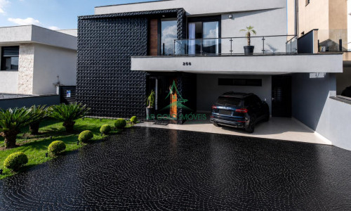 Casa à Venda em Alphaville | 460m² | 5 Suítes | Piscina Aquecida | 4 Vagas | Campos do Conde