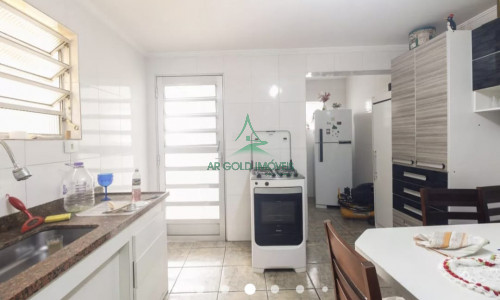 Casa à Venda na Penha | 100m² | 2 Dorms | Sacada | Churrasqueira | 1 Vaga | Próx. Shopping e Metrô