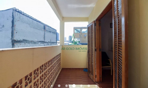 Casa à Venda na Penha | 100m² | 2 Dorms | Sacada | Churrasqueira | 1 Vaga | Próx. Shopping e Metrô