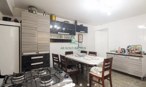 Casa à Venda na Penha | 100m² | 2 Dorms | Sacada | Churrasqueira | 1 Vaga | Próx. Shopping e Metrô