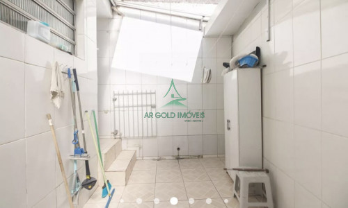 Casa à Venda na Penha | 100m² | 2 Dorms | Sacada | Churrasqueira | 1 Vaga | Próx. Shopping e Metrô