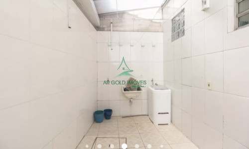 Casa à Venda na Penha | 100m² | 2 Dorms | Sacada | Churrasqueira | 1 Vaga | Próx. Shopping e Metrô
