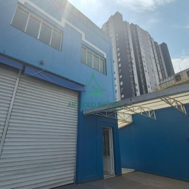 Galpão à Venda na Vila Prudente | 460m² | Terreno 300m² | Entrada para Caminhões | Trifásico