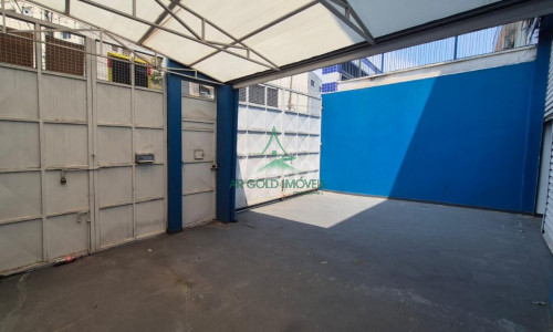 Galpão à Venda na Vila Prudente | 460m² | Terreno 300m² | Entrada para Caminhões | Trifásico