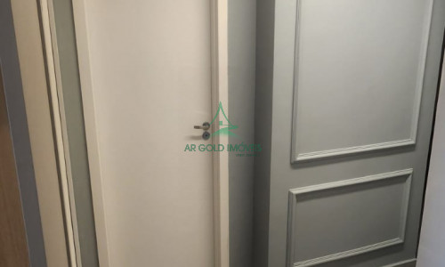 Apartamento à Venda no Rio Pequeno | 45m² | Decorado | Varanda | Edifício Rubi