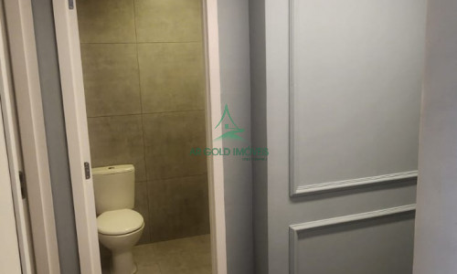 Apartamento à Venda no Rio Pequeno | 45m² | Decorado | Varanda | Edifício Rubi
