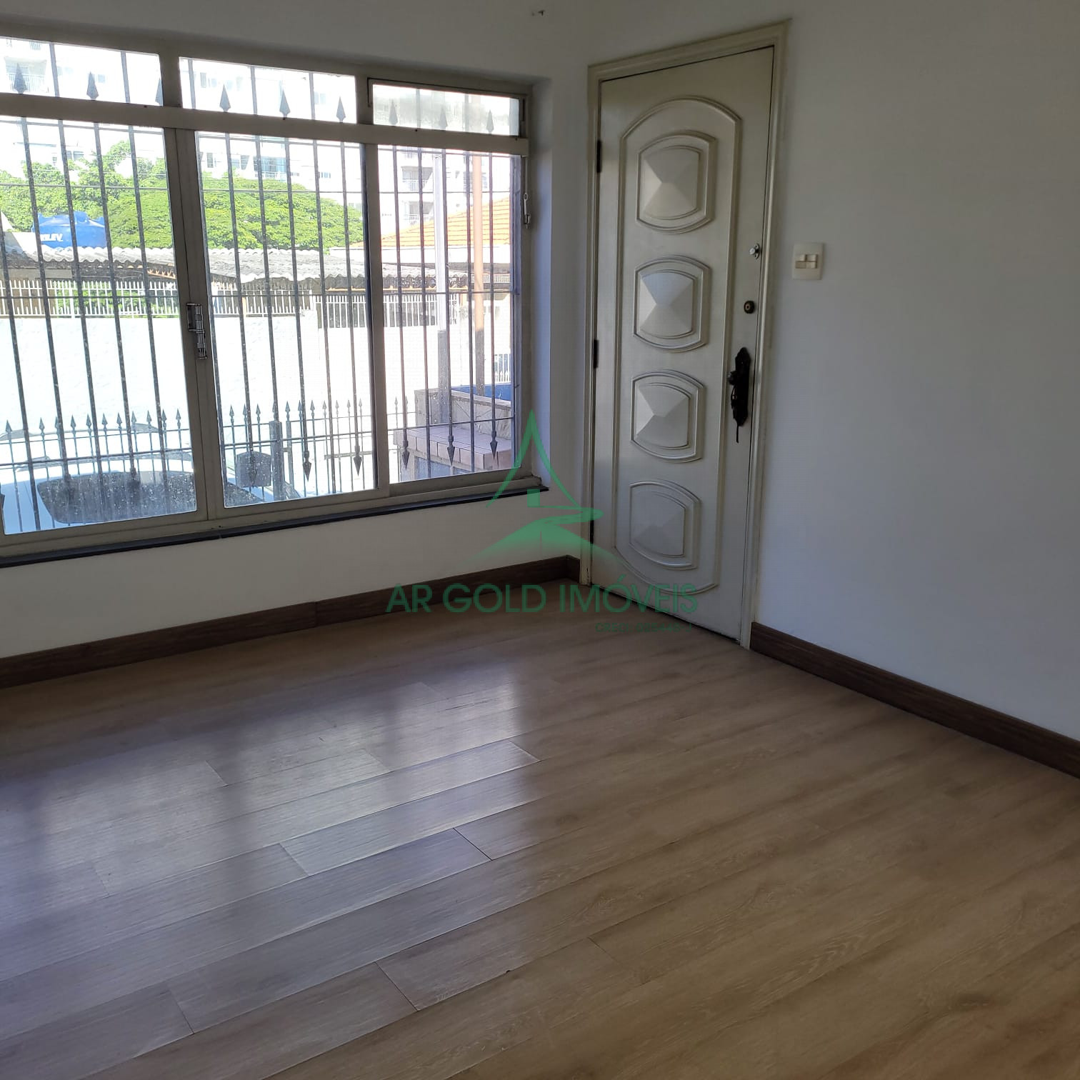 Casa Térrea à Venda no Parque São Domingos | 2 Dorms | Edícula | Escritório | Quintal | 1 Vaga