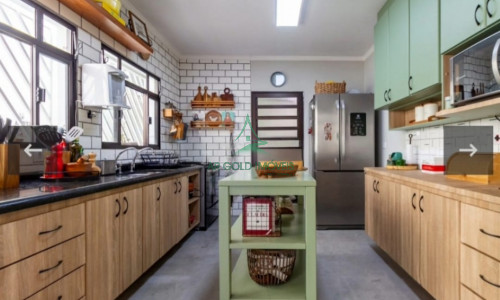 Sobrado à Venda no Siciliano | 140m² | 3 Dorms | 1 Suíte | Ar-Condicionado | Churrasqueira | 1 Vaga