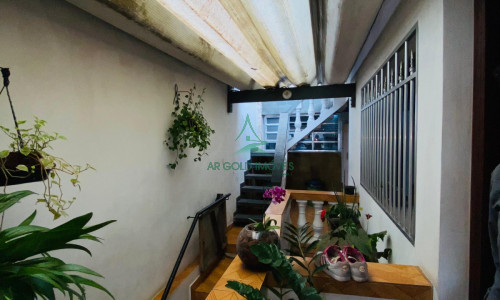 Imóvel à Venda no Jd. São Jorge | 338m² | 4 Casas | 8 Quartos | Churrasqueira | 3 Vagas