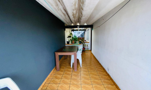 Imóvel à Venda no Jd. São Jorge | 338m² | 4 Casas | 8 Quartos | Churrasqueira | 3 Vagas